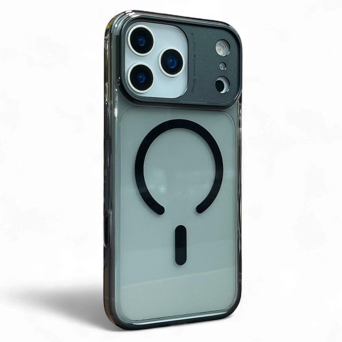 iPhone 17 Pro MagSafe Shield Case Retail Pack